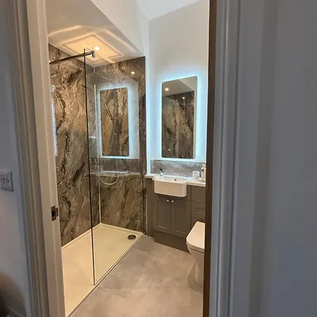 Διαμέρισμα House